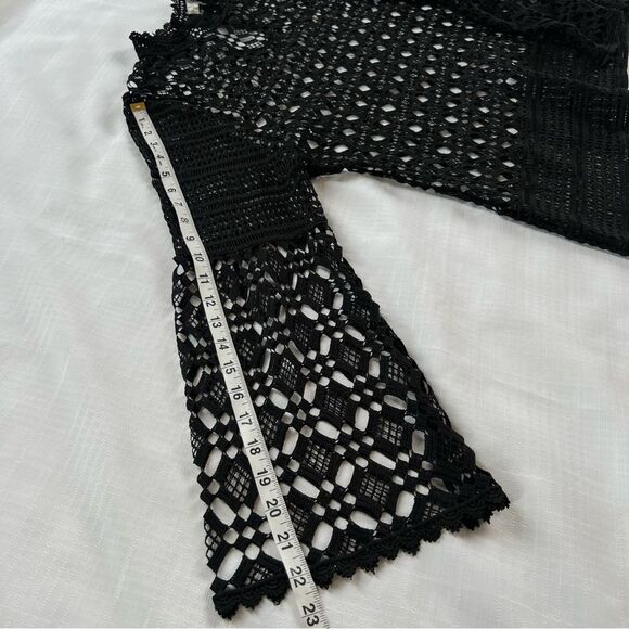 Honey & T Black Crochet High Collar Bell Sleeve Whimsy Goth Boho Blouse Top SZ L - Picture 8 of 15